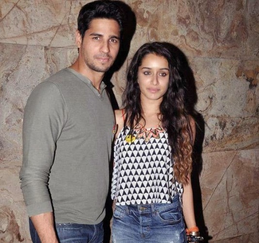 Shraddha Kapoor in Ahmedabad with Sidharth Malhotra for Promotion Ek Villain Movie