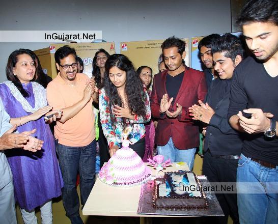 Avika Gor Birthday Celebration Images 2014