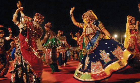 Bye Bye Navratri Celebration Raas Rang Raas Mahotsav 2014 in Rajkot at 150 ft Road